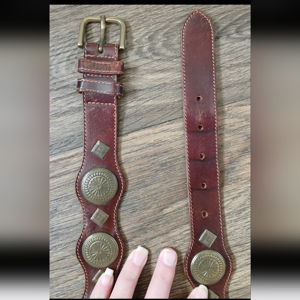 Vintage Banana Republic Brown Leather Brass Western Concho Belt. Made in Italy - Picture 6 of 12